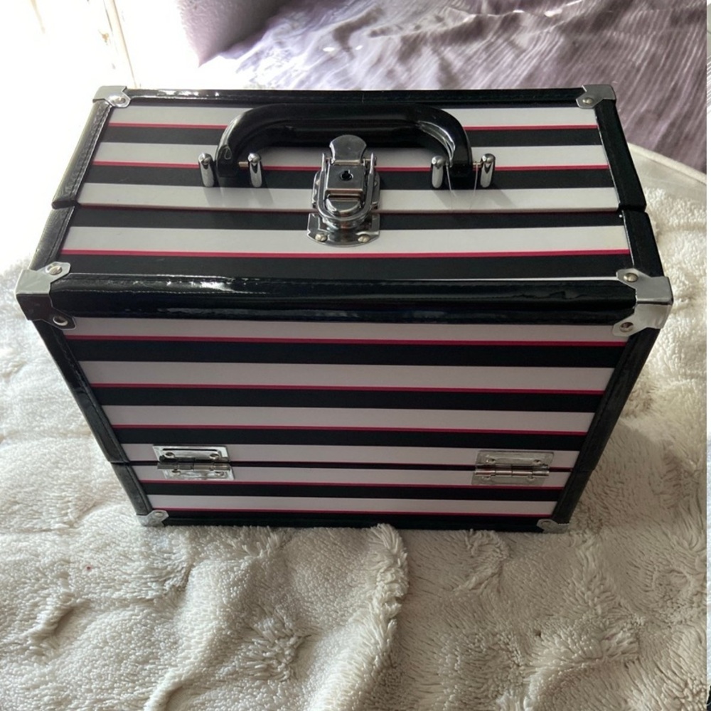Caboodles Makeup Case, Tray, Multi Color Striped